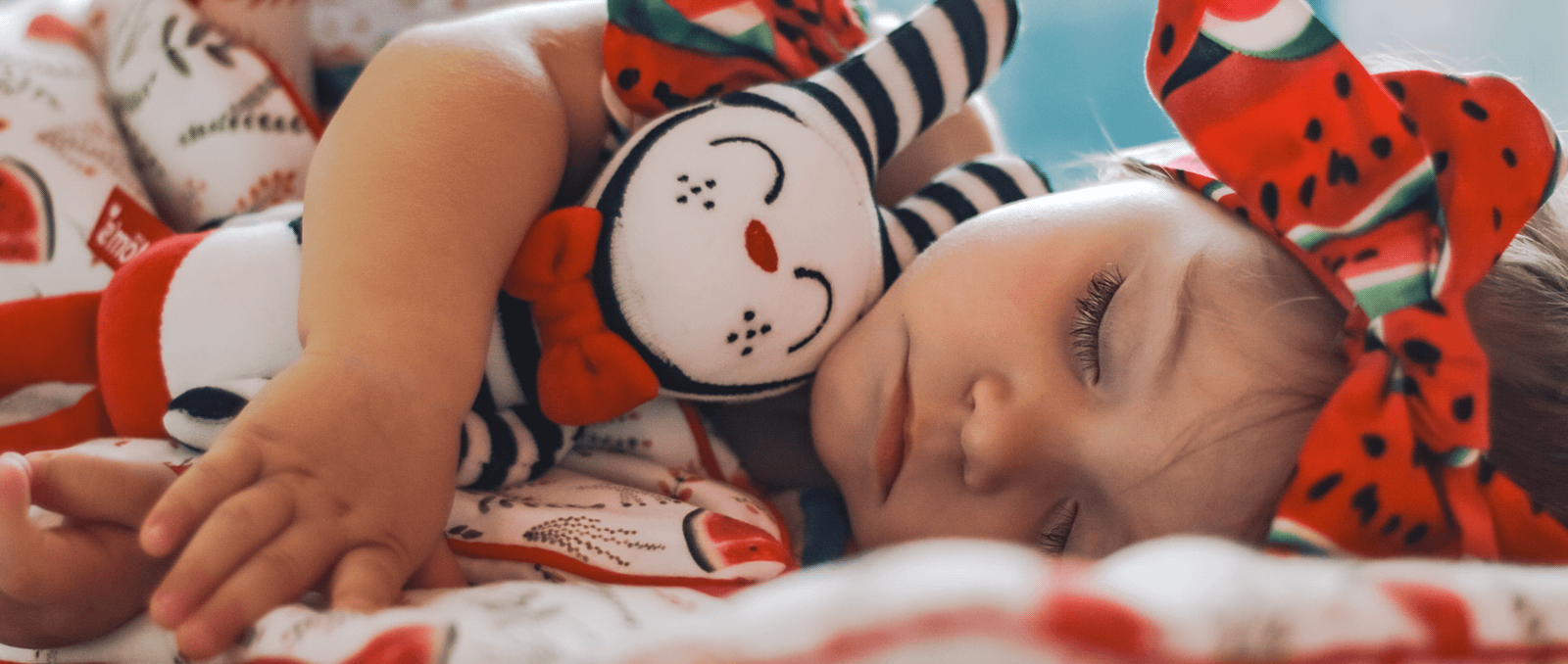 momscare-bebe-dormir-peluche-opt